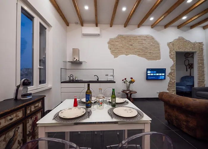 Conte House - 2 *